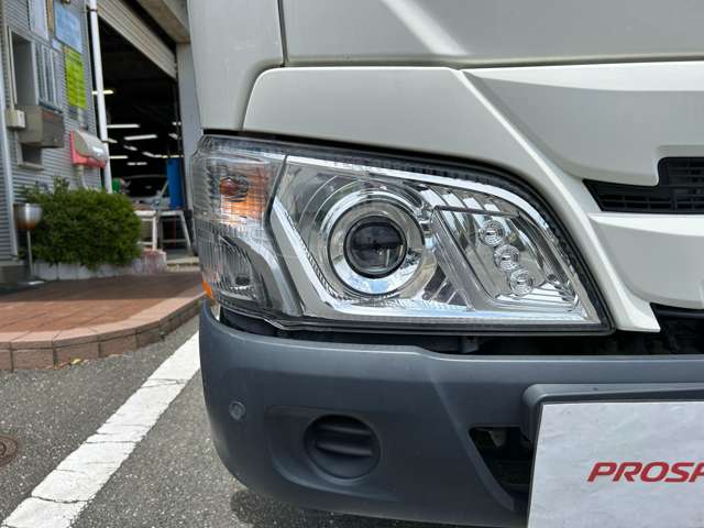 Hino Dutro 10