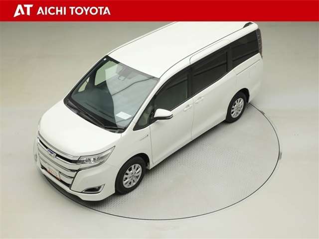 Toyota Noah 10