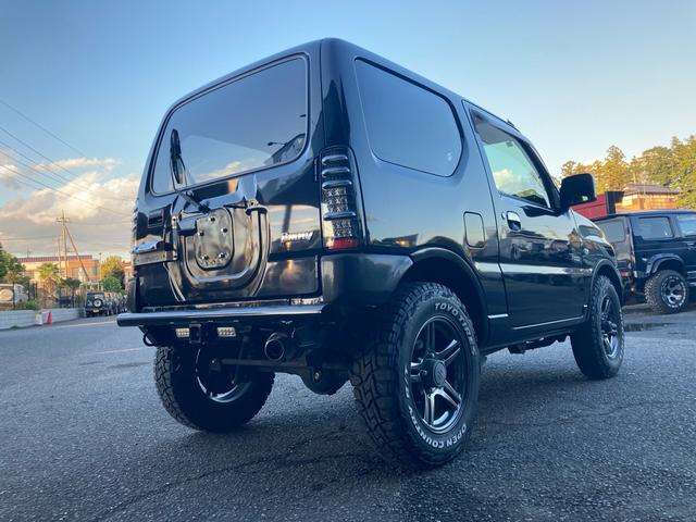 Suzuki Jimny 12