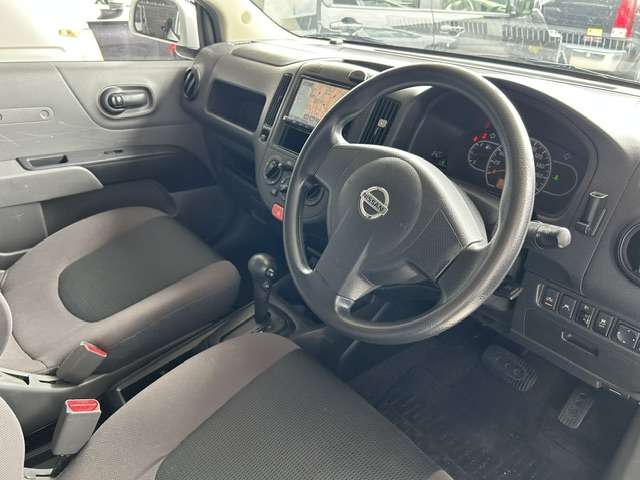 Nissan NV150 AD 8