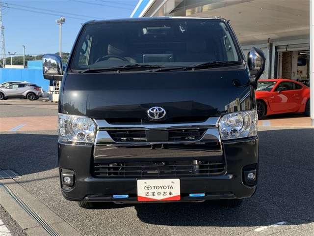 Toyota Hiace Van 2