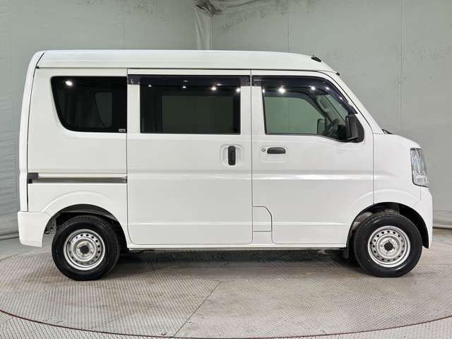 Nissan NV100 Clipper 5