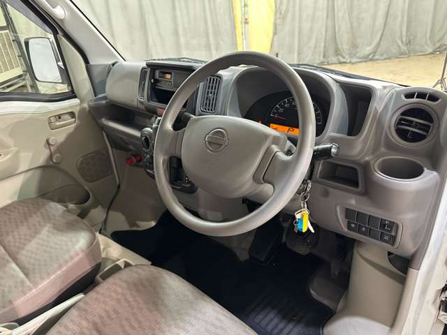 Nissan NV100 Clipper 10