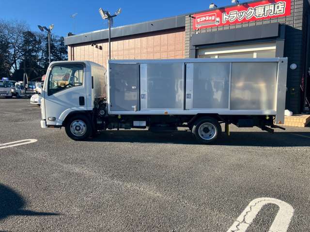 Isuzu Elf 8