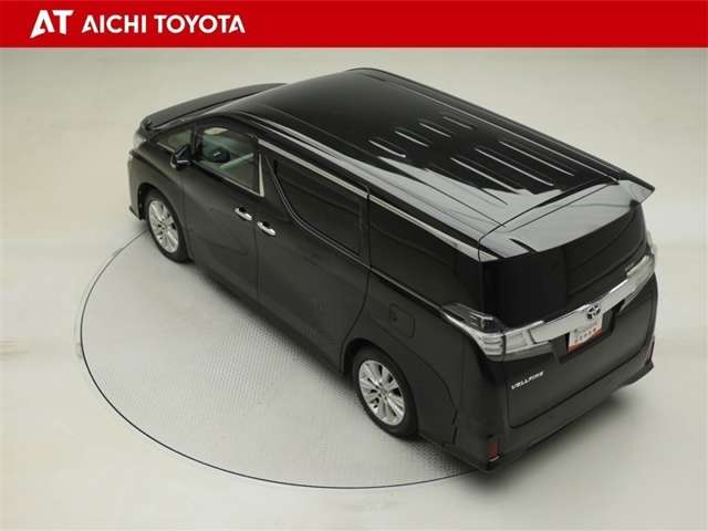 Toyota Vellfire 12