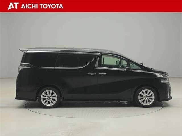 Toyota Vellfire 7