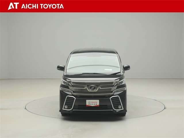 Toyota Vellfire 9