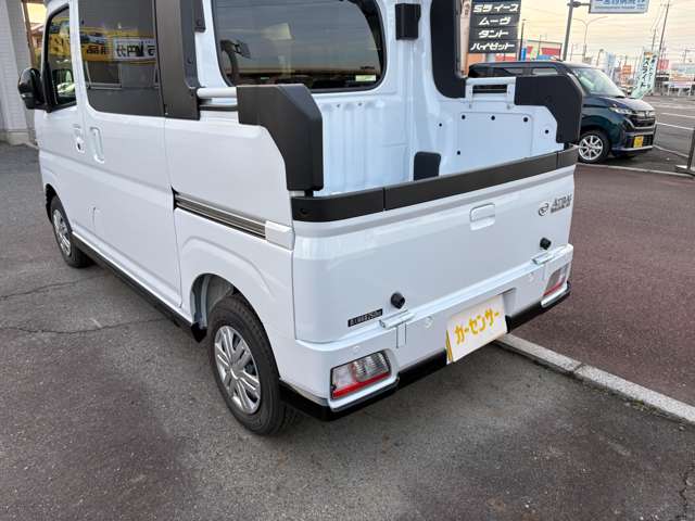 Daihatsu Atrai Deck Van 11