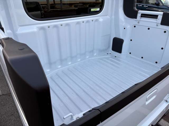 Daihatsu Atrai Deck Van 8