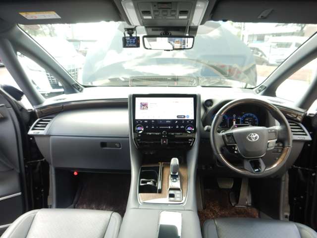 Toyota Alphard 7