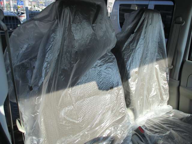 Nissan NV100 Clipper 11