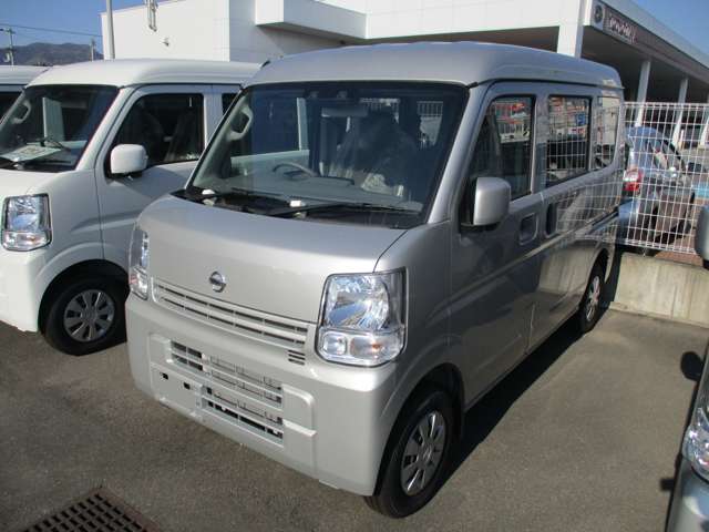 Nissan NV100 Clipper 2