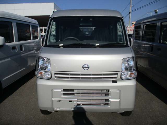 Nissan NV100 Clipper 3