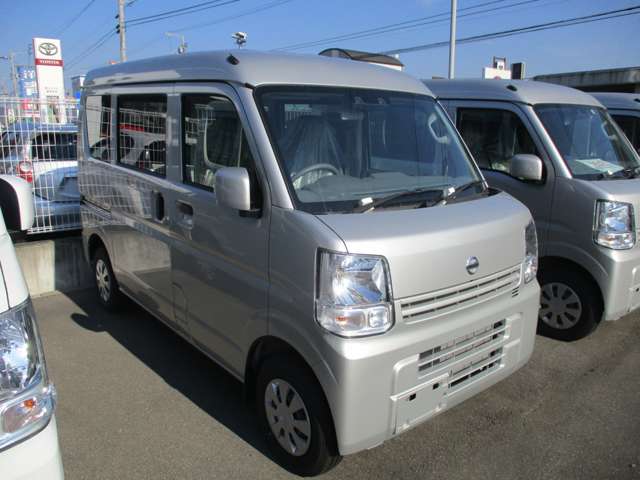 Nissan NV100 Clipper 4