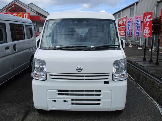 Nissan NV100 Clipper 3