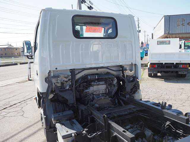 Isuzu Elf 12