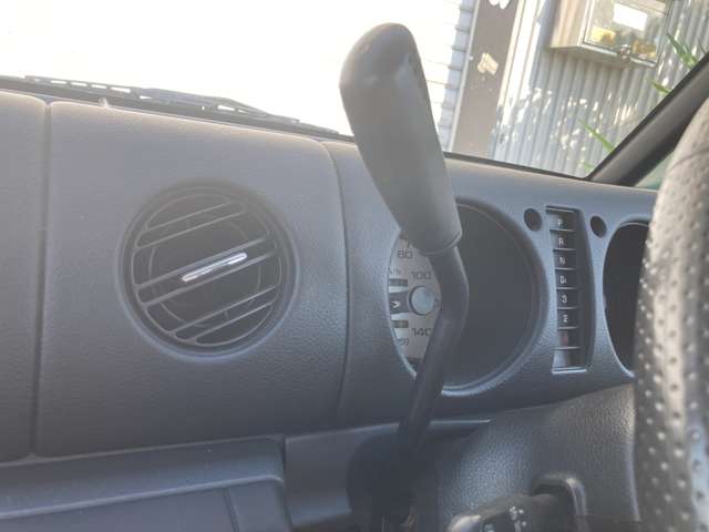 Daihatsu ネイキッド 10