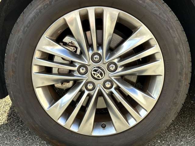 Toyota Alphard 11