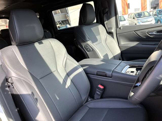 Toyota Alphard 2