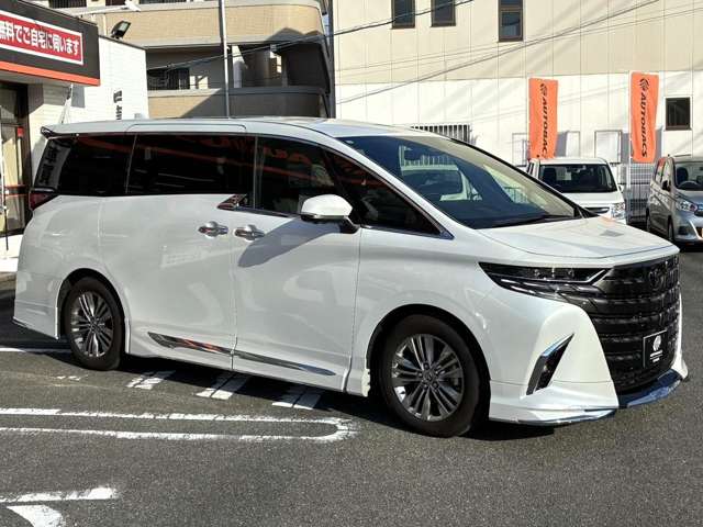 Toyota Alphard 8