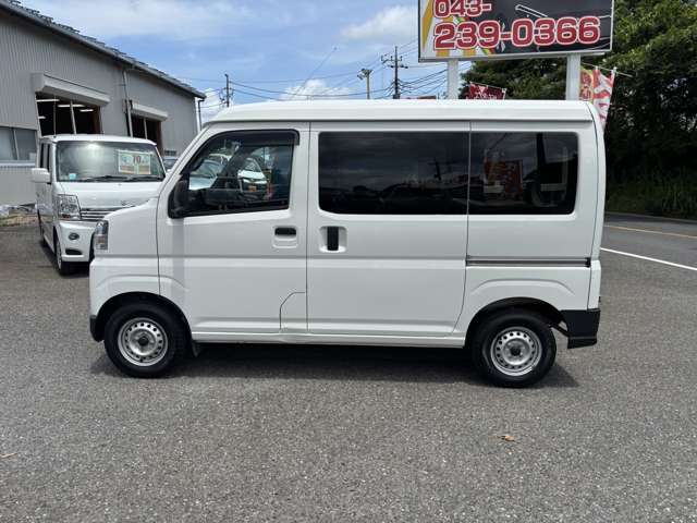 Daihatsu Hijet Cargo 11