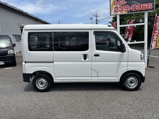 Daihatsu Hijet Cargo 10