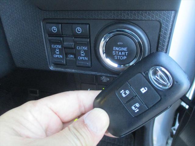 Daihatsu Tanto 12