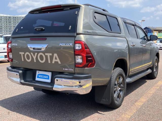 Toyota Hilux 6