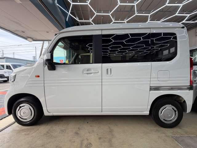 Honda N-VAN 12