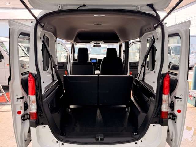 Honda N-VAN 4