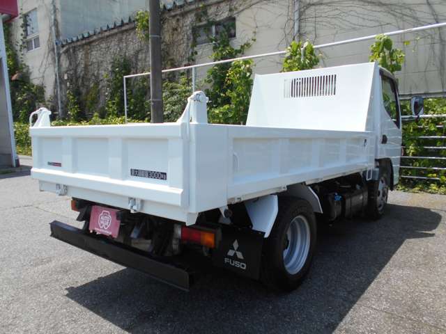 Mitsubishi Fuso Canter 8