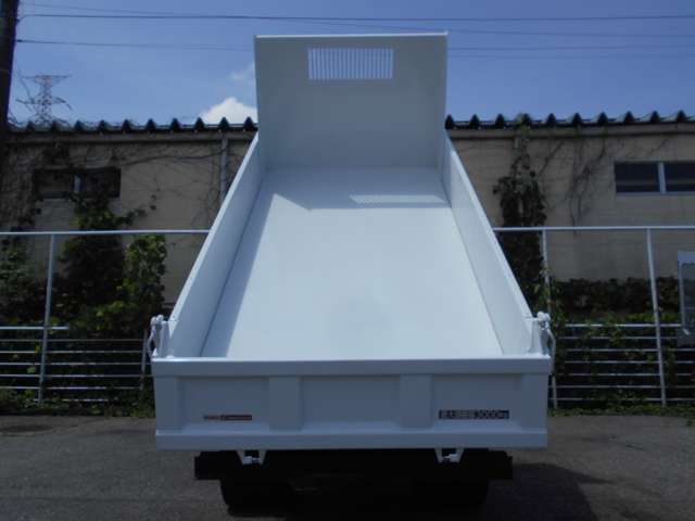 Mitsubishi Fuso Canter 10