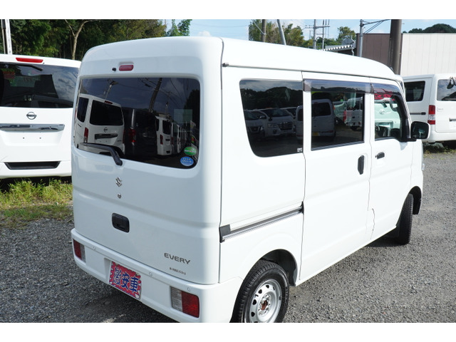 Suzuki Every 3