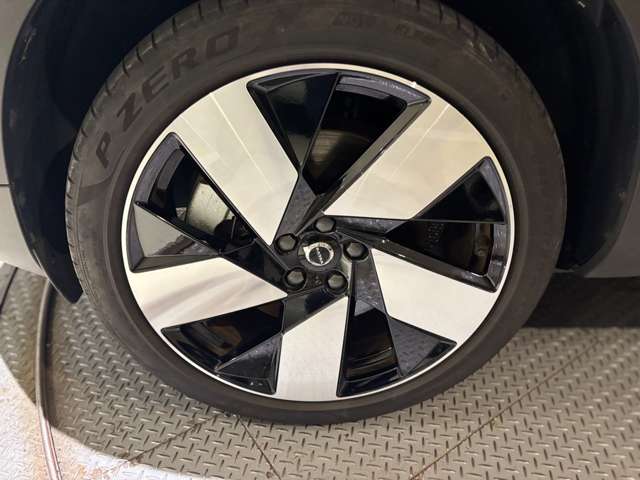Volvo XC40リチャージ 11