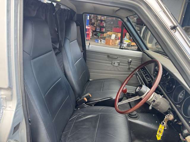Nissan Sunny Truck 7