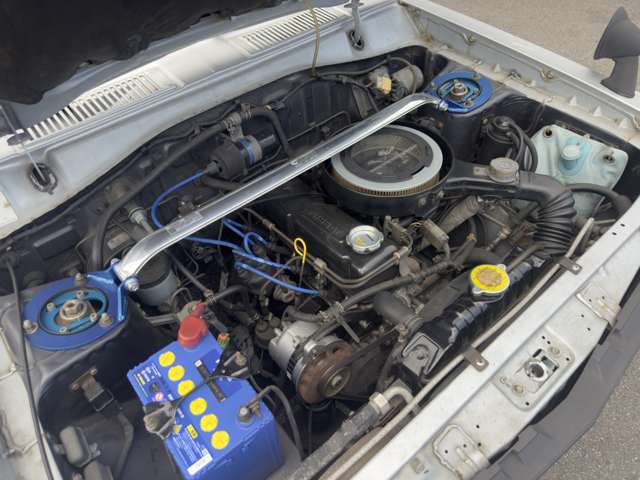 Nissan Sunny Truck 9