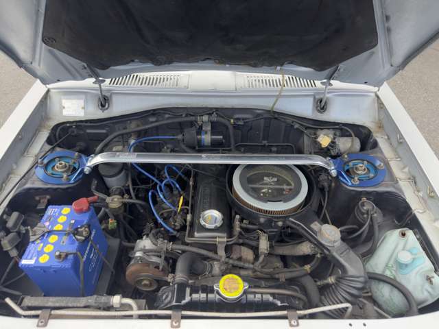 Nissan Sunny Truck 10