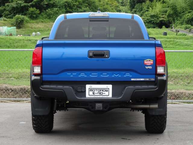 Toyota Tacoma 11