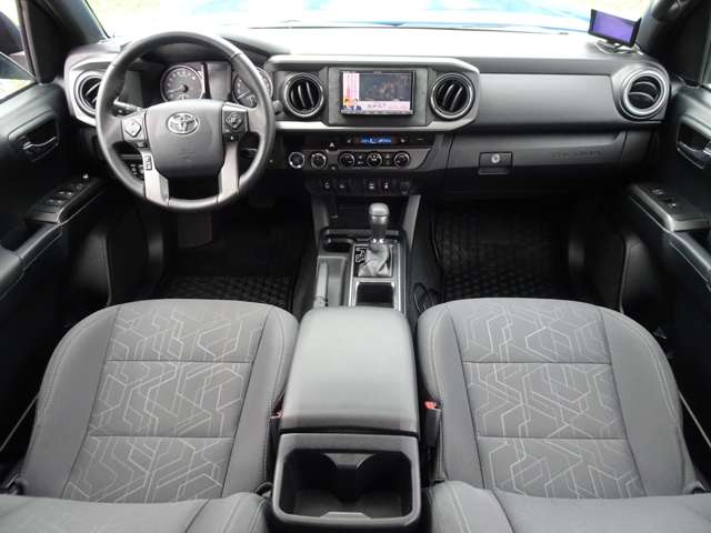 Toyota Tacoma 3