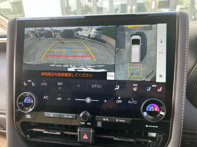 Toyota Alphard 3
