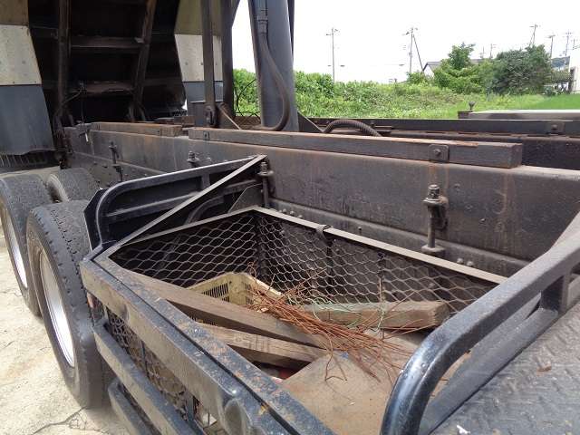Mitsubishi Fuso Super Great 12