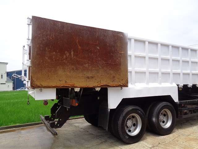 Mitsubishi Fuso Super Great 7