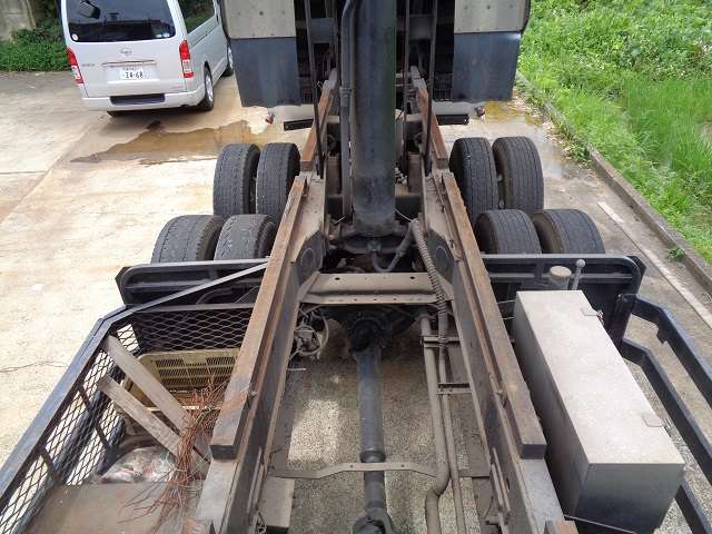 Mitsubishi Fuso Super Great 9
