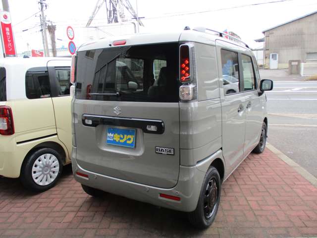 Suzuki Spacia Base 6