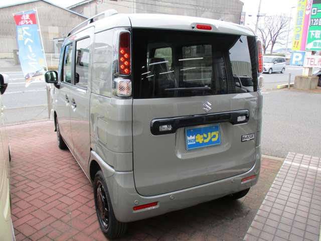 Suzuki Spacia Base 7