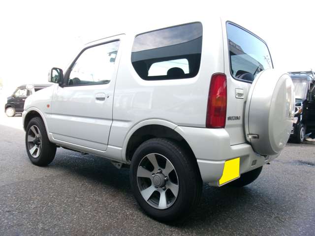 Suzuki Jimny 6