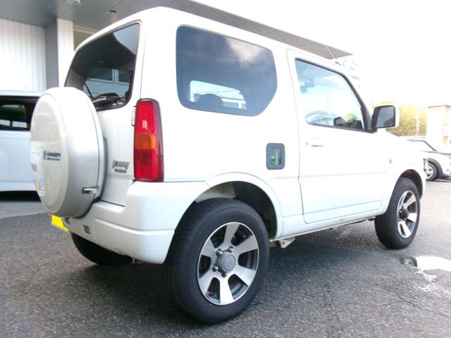 Suzuki Jimny 8