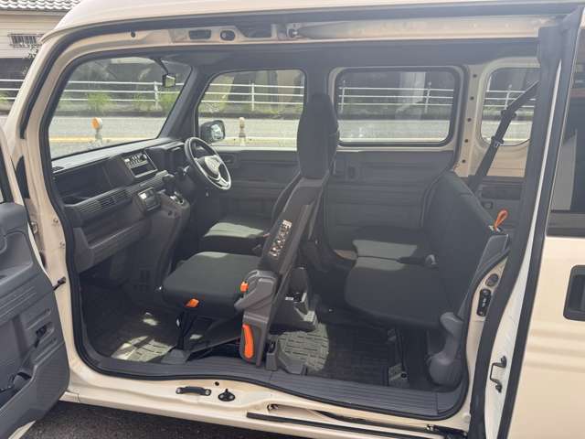 Honda N-VAN 12