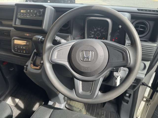 Honda N-VAN 8