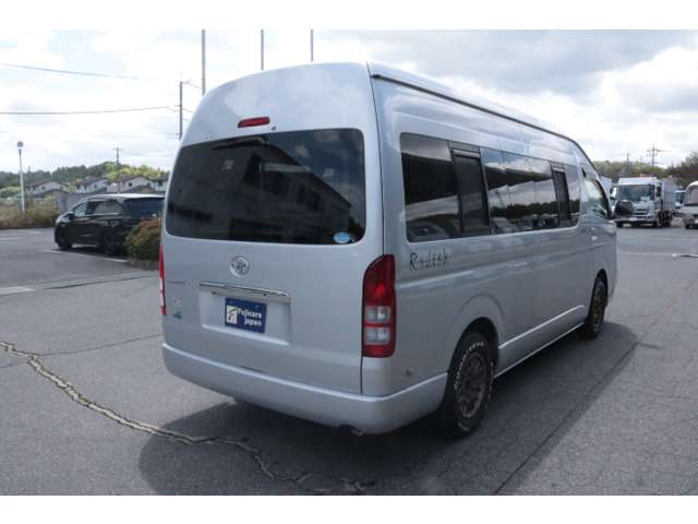 Toyota Regius Ace 5